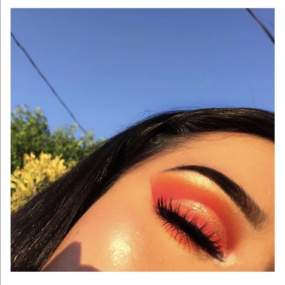 Beauty Creations Other - 🦋Cali Glow Highlight Palette